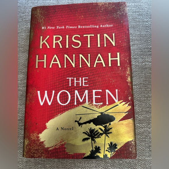 The Women by Kristin Hannah - Picture 1 of 3